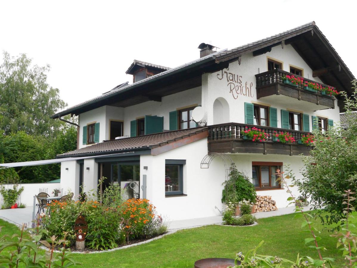 1 Haus Reichl Gstadt am Chiemsee